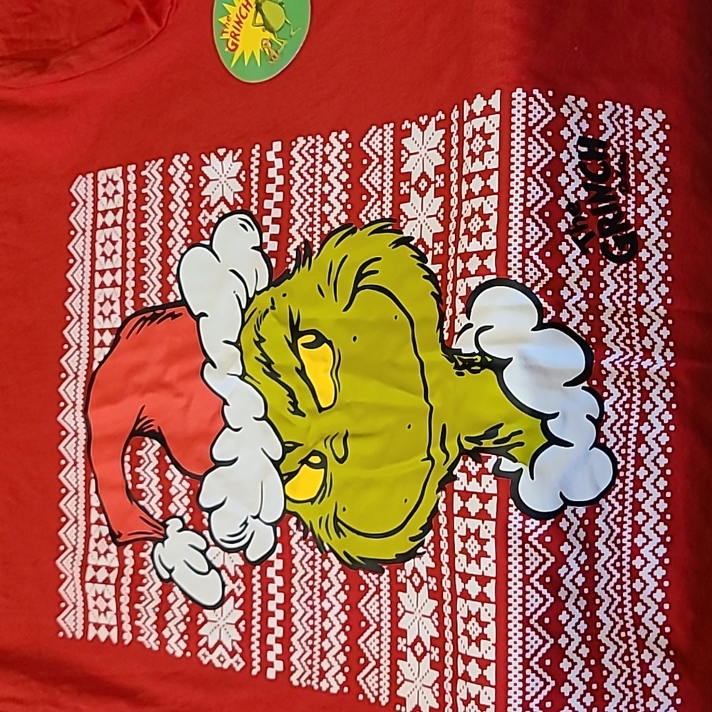 The grinch tee for Christmas